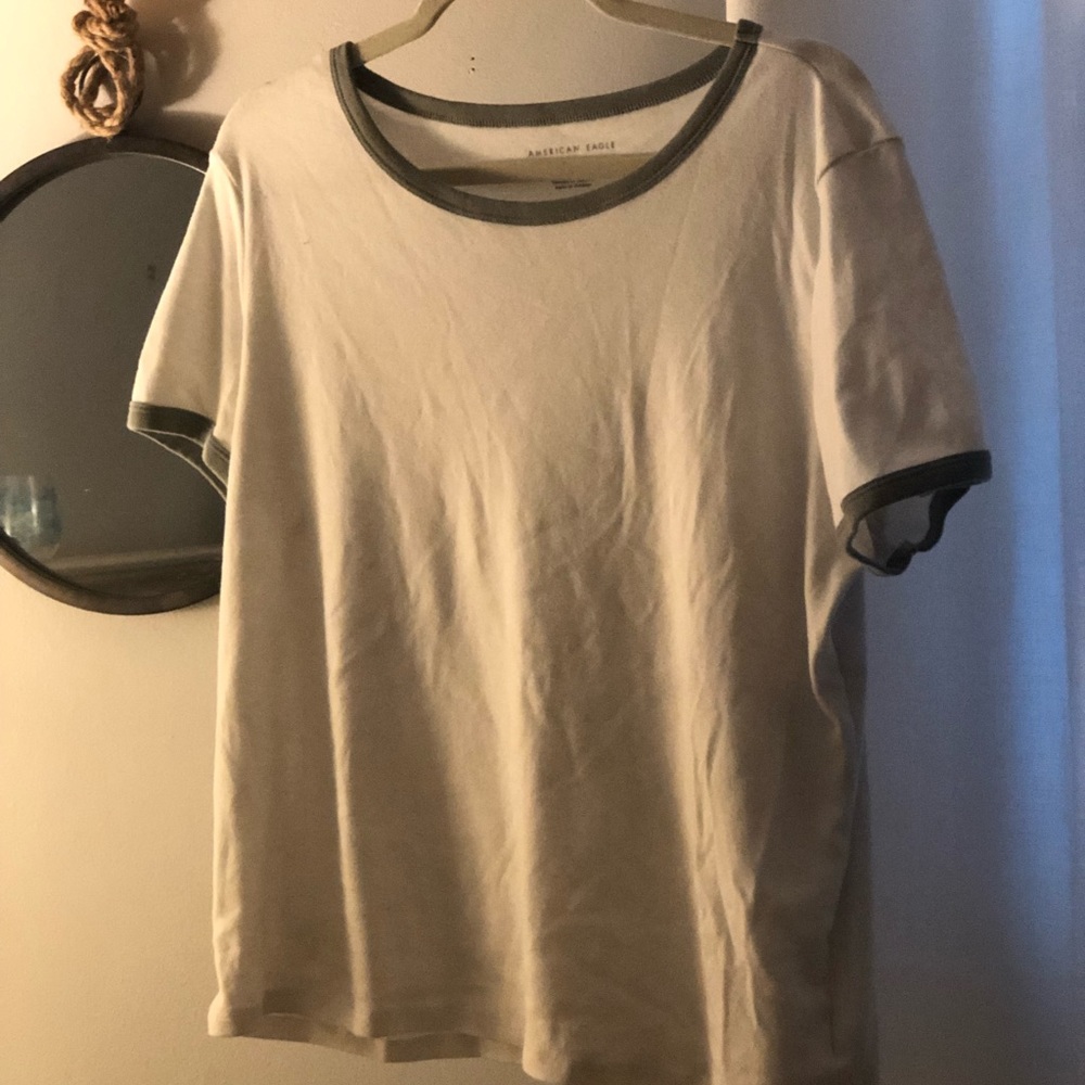 American Eagle T-shirt